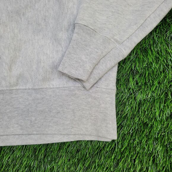 Vintage Stonehill College Sweatshirt Small 19x24 Gray - Picture 12 of 13